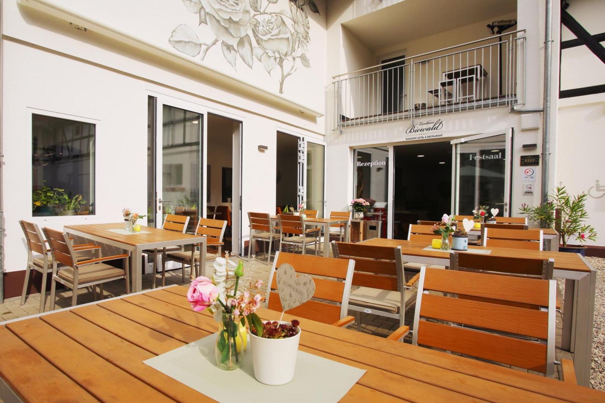 Romantik Hotel Landhaus Biewald Friedland  المظهر الخارجي الصورة